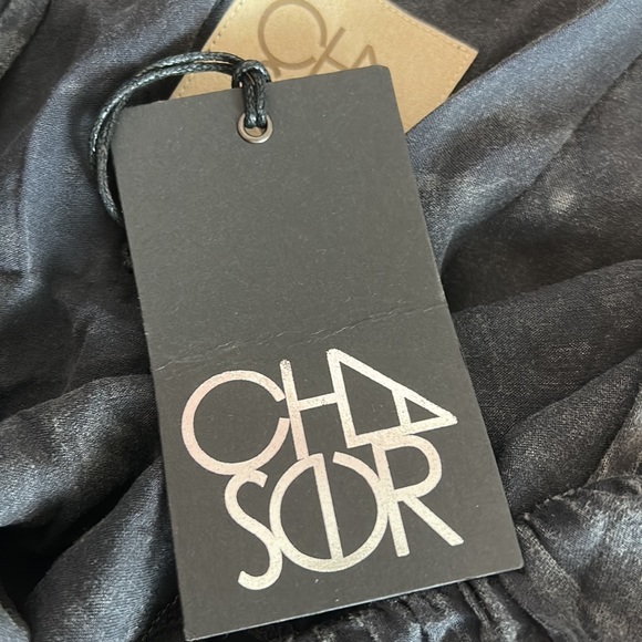 NWT, Chaser, Women’s Vented peplum ruffle cami in “vintage black”‎ - Picture 5 of 7